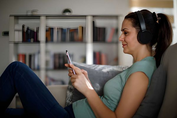 7 Audiobooks That Changed the Way I Think
